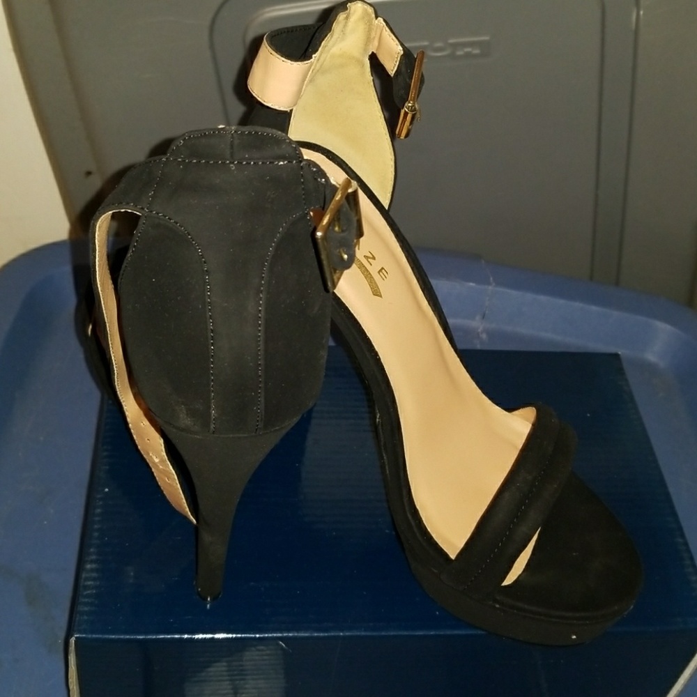 Shoes - Picture 2 of 4